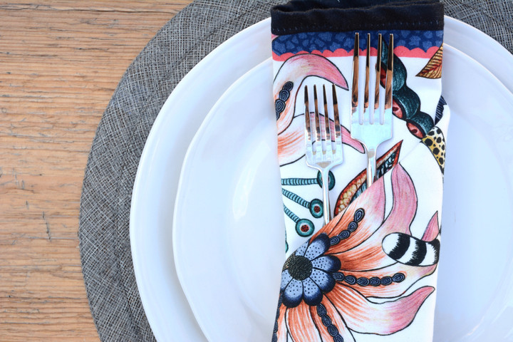 This dinner plate is perfect for so many things you'll find yourself pulling it from the dishwasher to use it first! Elevate your place settings with this 10.5" plate, use it as a serving piece for your favorite sides, entrees, or tapas. 